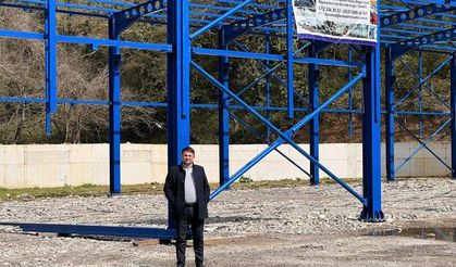 BOZKURT, “FABRİKAYI YILSONUNDA AÇMAYI HEDELİYORUZ. İLK ETAPTA 40 KİŞİ ÇALIŞACAK” DEDİ.